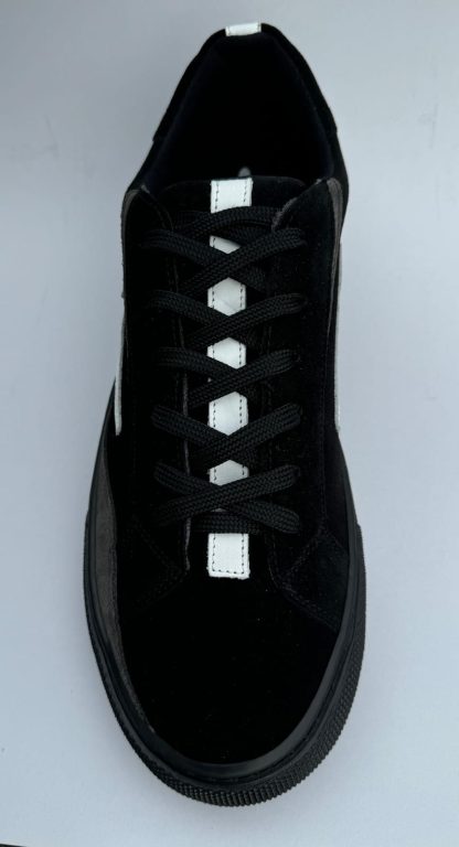 Gripper - Suede Black